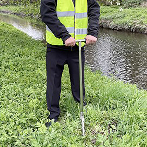 土壌用スクリューサンプラー