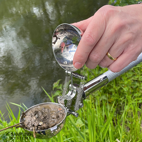沈殿物・汚泥スナッパー